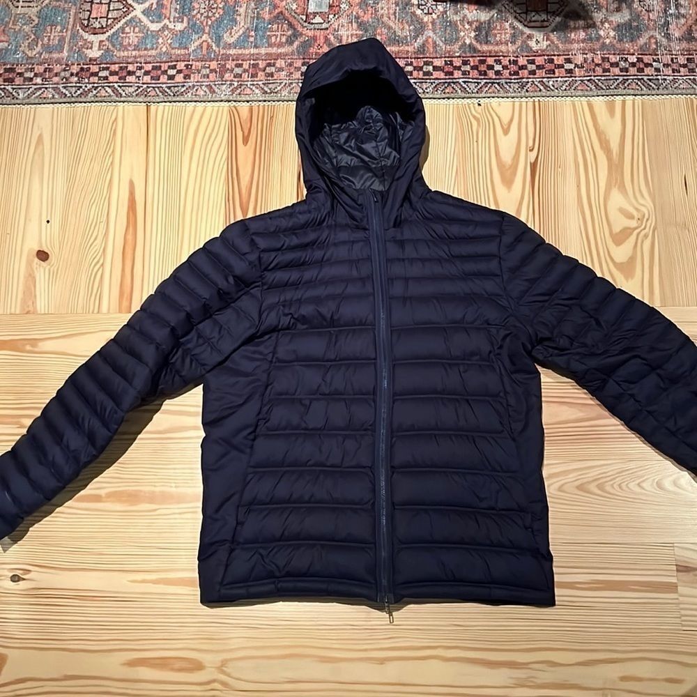 COPY - Mens lululemon down coat Large blue.